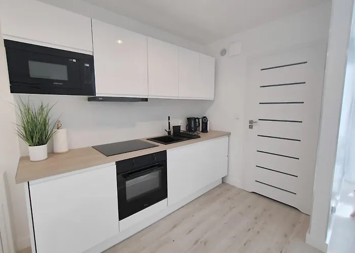 Apartament White *