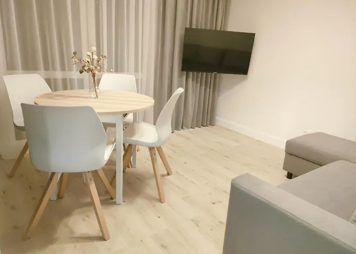 Apartament White